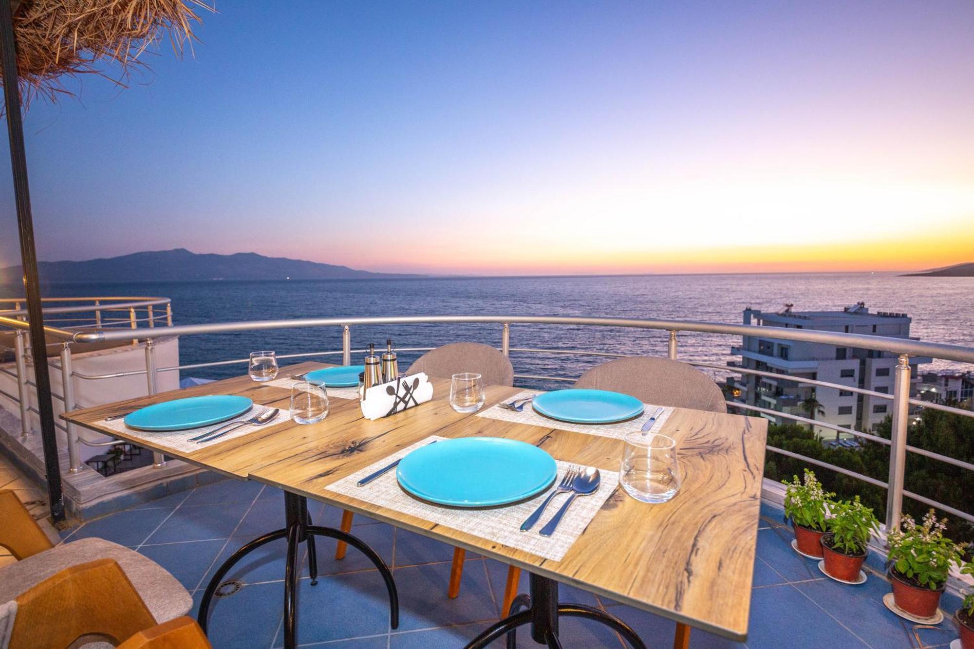 Hotel Sea Breeze Sarande Exterior photo