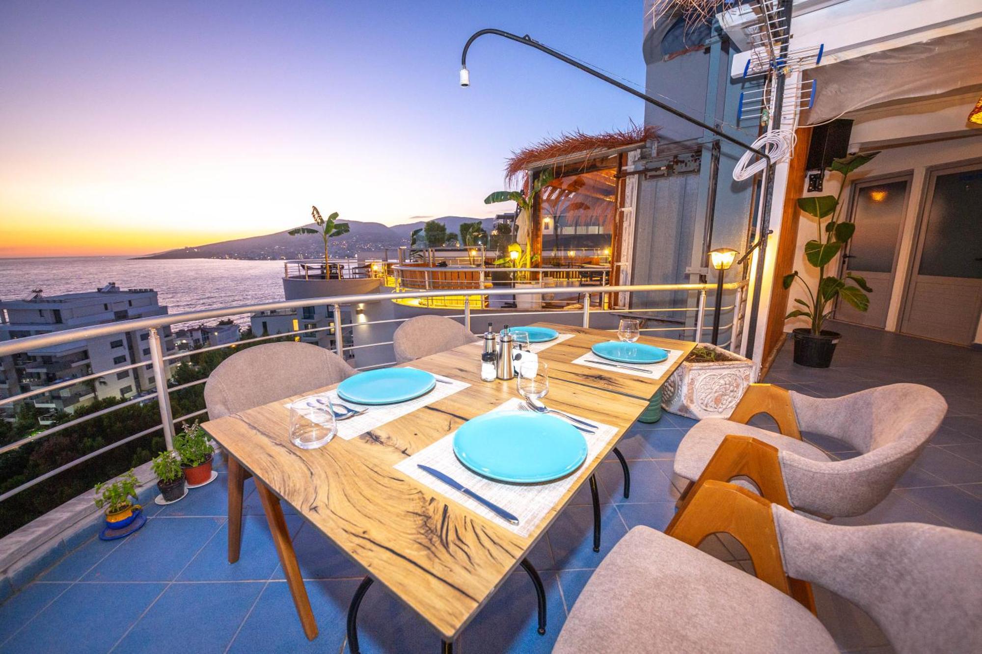 Hotel Sea Breeze Sarande Exterior photo